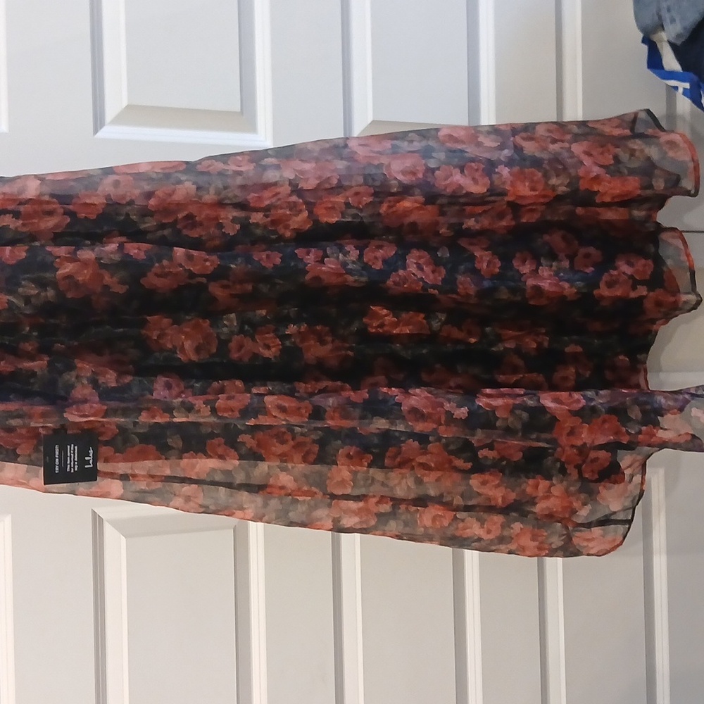 New Lulus Simply Divine Black And Red Floral Print Organza Maxi Dress Size Small - Picture 8 of 10